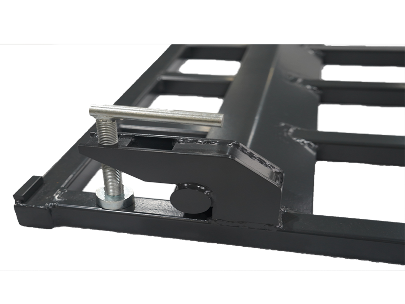 Load image into Gallery viewer, Clamp-on Debris Forks,Tractor Forks Attachment for Bucket
