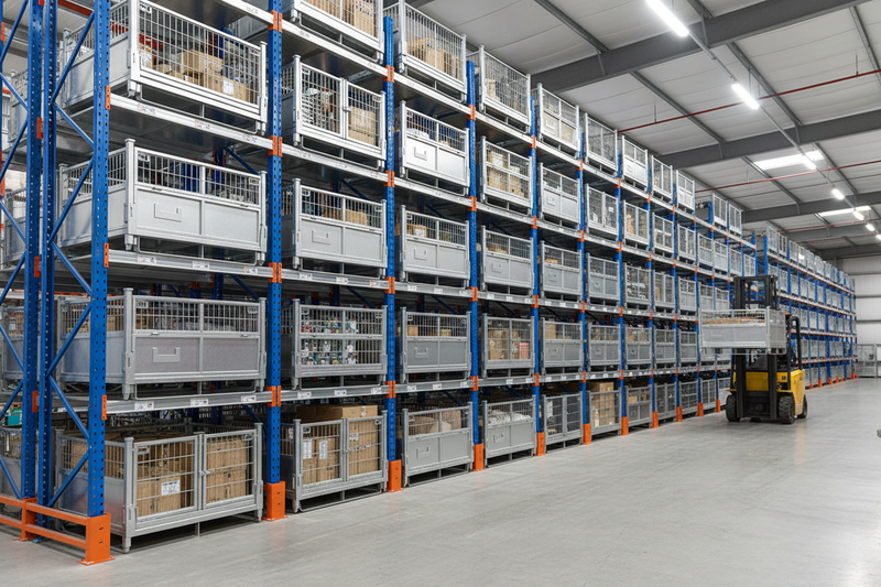 Chargez l'image dans la visionneuse de la galerie, Steel Storage Cage for Pallet Racking – Stackable, Removable Gates  1000kg
